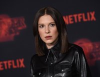 Millie Bobby Brown Longsleeve T-shirt #2851084