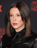 Millie Bobby Brown Longsleeve T-shirt #2851087