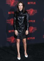 Millie Bobby Brown Sweatshirt #2851215