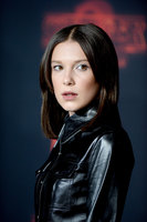 Millie Bobby Brown Longsleeve T-shirt #2851261