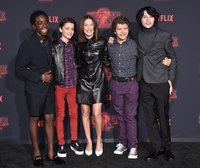 Millie Bobby Brown Longsleeve T-shirt #2851306