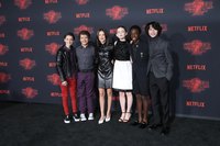 Millie Bobby Brown Longsleeve T-shirt #2851371