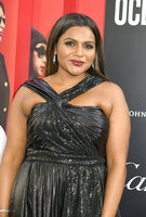 Mindy Kaling Longsleeve T-shirt #3294061