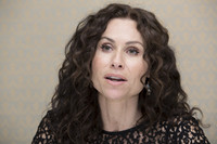 Minnie Driver Longsleeve T-shirt #2398966