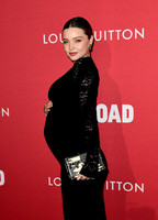 Miranda Kerr longsleeve t-shirt #3060341