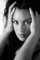 Monica Bellucci longsleeve t-shirt #1423119