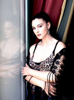 Monica Bellucci Sweatshirt #2032199