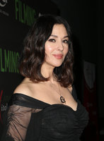 Monica Bellucci longsleeve t-shirt #3060602