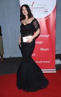 Monica Bellucci Sweatshirt #3060695