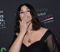 Monica Bellucci Sweatshirt #3060711