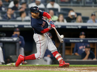 Mookie Betts Longsleeve T-shirt #3959327
