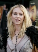 Naomi Watts Longsleeve T-shirt #1328751