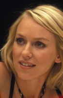 Naomi Watts Longsleeve T-shirt #1328762