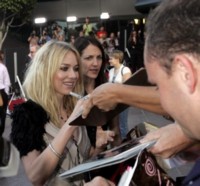 Naomi Watts magic mug #G69118