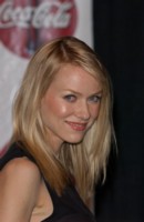 Naomi Watts Longsleeve T-shirt #1328829