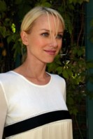 Naomi Watts magic mug #G69233