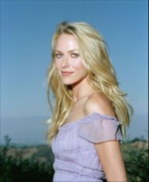 Naomi Watts Longsleeve T-shirt #1347379