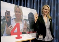 Naomi Watts mug #G178066
