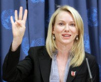 Naomi Watts mug #G178085