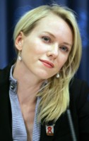 Naomi Watts Longsleeve T-shirt #1419026