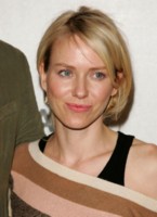 Naomi Watts mug #G178172