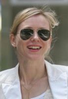 Naomi Watts Longsleeve T-shirt #1419104