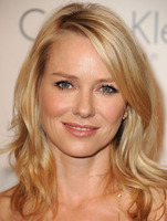 Naomi Watts Longsleeve T-shirt #1977017
