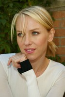 Naomi Watts mug #G436637