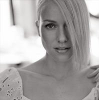 Naomi Watts mug #G436777