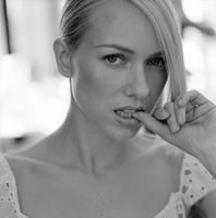 Naomi Watts Longsleeve T-shirt #2097597