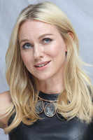 Naomi Watts Longsleeve T-shirt #2159497