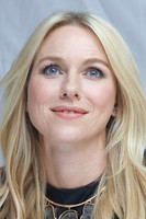 Naomi Watts Longsleeve T-shirt #2159499