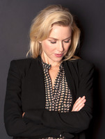 Naomi Watts Longsleeve T-shirt #2225488