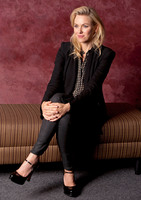 Naomi Watts Longsleeve T-shirt #2225510