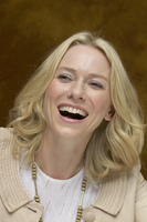 Naomi Watts mug #G572995