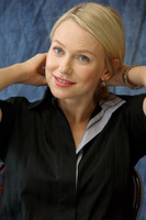 Naomi Watts Longsleeve T-shirt #2236450
