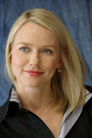 Naomi Watts Sweatshirt #2236457