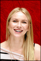 Naomi Watts Longsleeve T-shirt #2236472