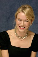 Naomi Watts Longsleeve T-shirt #2239395