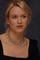 Naomi Watts Longsleeve T-shirt #2239404