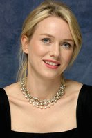 Naomi Watts Longsleeve T-shirt #2239419