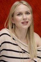 Naomi Watts Longsleeve T-shirt #2257288
