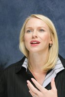 Naomi Watts Longsleeve T-shirt #2257299