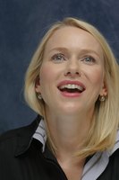 Naomi Watts Longsleeve T-shirt #2257343