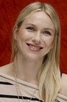 Naomi Watts mug #G593760