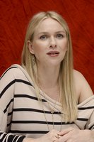 Naomi Watts Longsleeve T-shirt #2257390