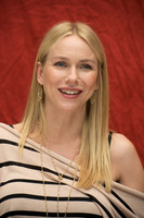 Naomi Watts Longsleeve T-shirt #2338961