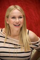 Naomi Watts Longsleeve T-shirt #2338967