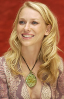 Naomi Watts Longsleeve T-shirt #2338974