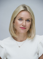 Naomi Watts Longsleeve T-shirt #2366799